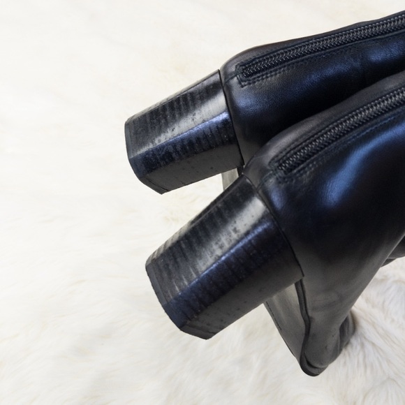 Stuart Weitzman Square Toe Heeled Ankle Boots - Picture 6 of 8